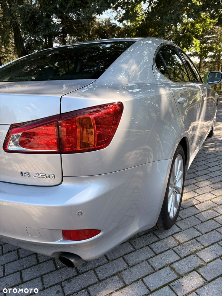 Lexus IS 250 Prestige - 10