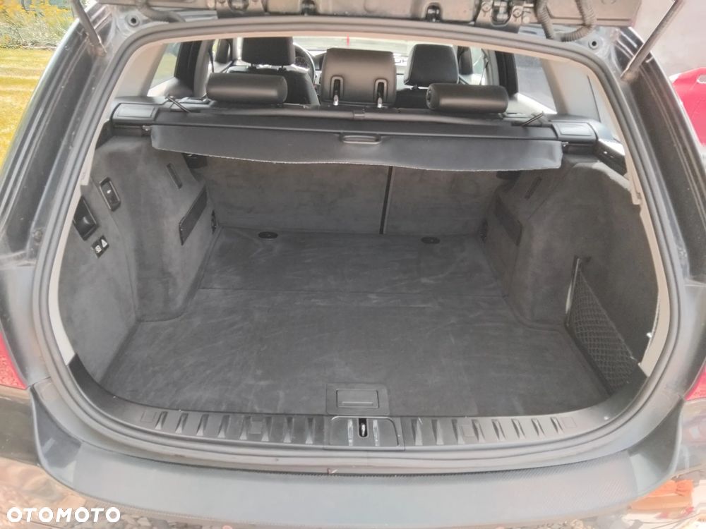 BMW Seria 3 318i - 7
