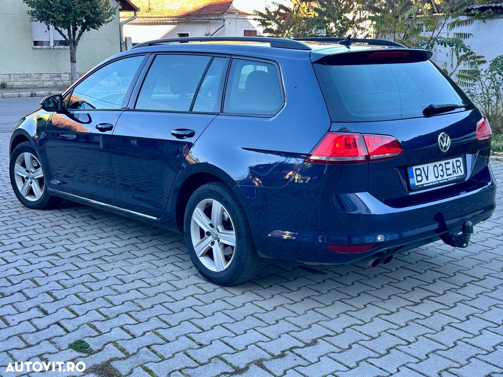 Volkswagen Golf 2.0 BlueTDI DSG Comfortline - 3