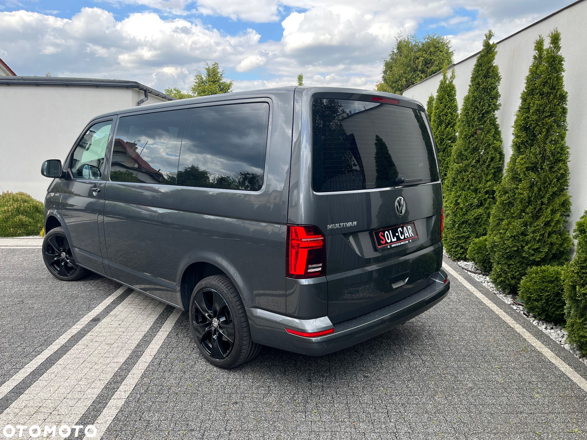 Volkswagen Multivan 6.1 2.0 TDI L1 Trendline DSG - 16
