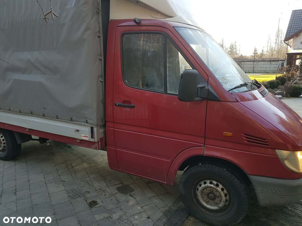 Mercedes-Benz Sprinter - 2
