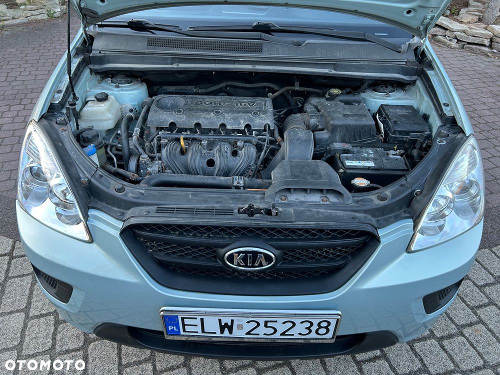 Kia Carens - 40