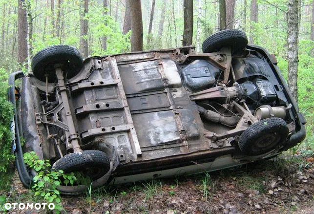 Fiat 126p Zderzak Maska Drzwi Szyby Koła Silnik Zawieszenie inne - 23