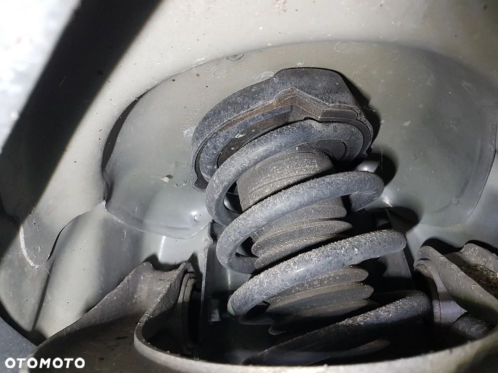 Mercedes-Benz Klasa E 320 Avantgarde - 28