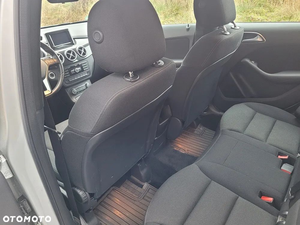 Mercedes-Benz Klasa B 180 (BlueEFFICIENCY) 7G-DCT - 8