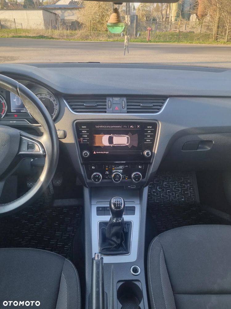 Skoda Octavia 1.5 TSI ACT Active - 13