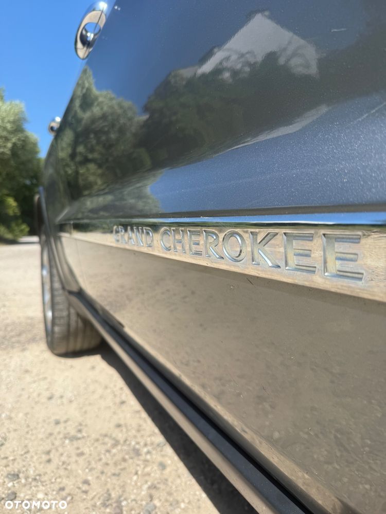 Jeep Grand Cherokee 5.7 V8 HEMI 4WD Automatik Overland - 8