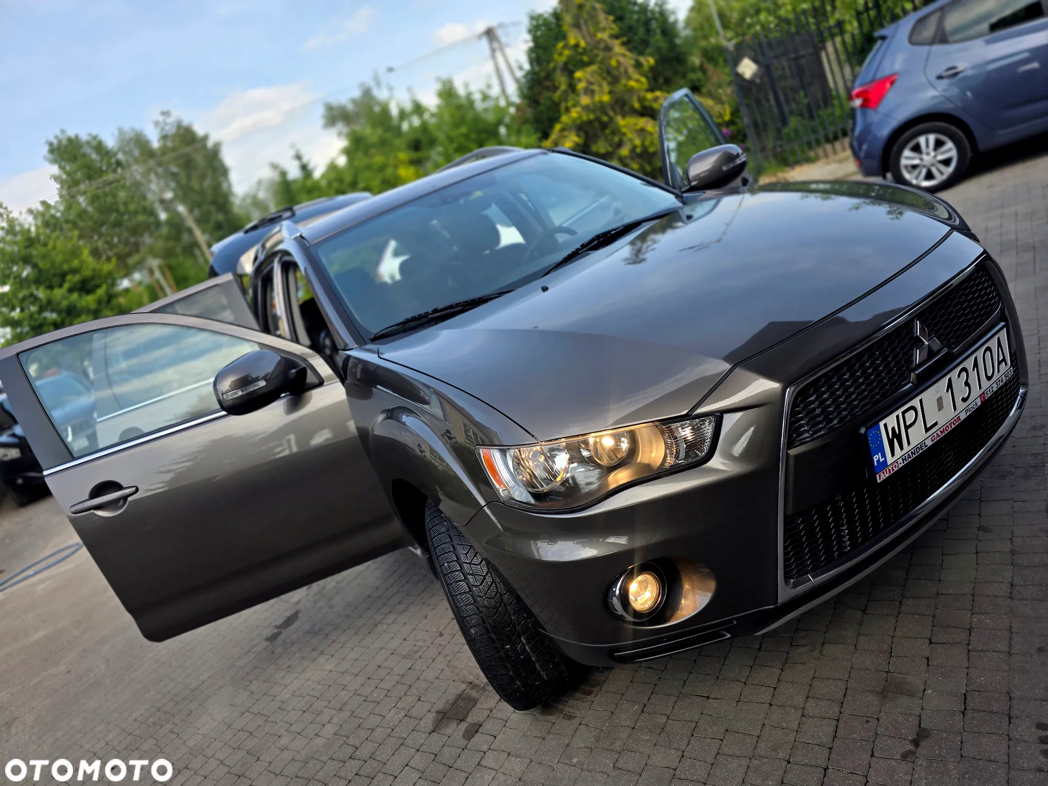 Mitsubishi Outlander - 15