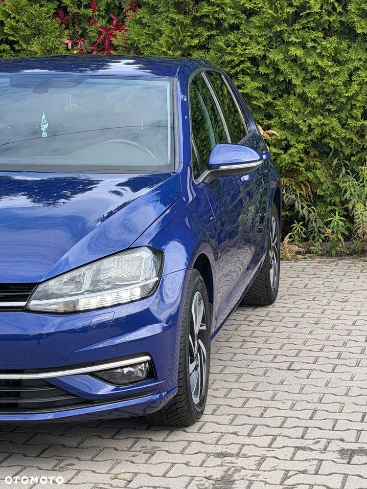 Volkswagen Golf - 8