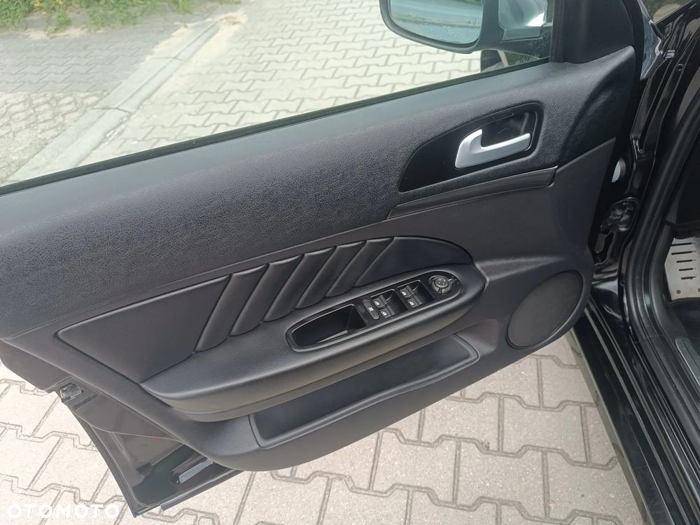 Alfa Romeo 159 2.0 JTDM 16V DPF Turismo - 11