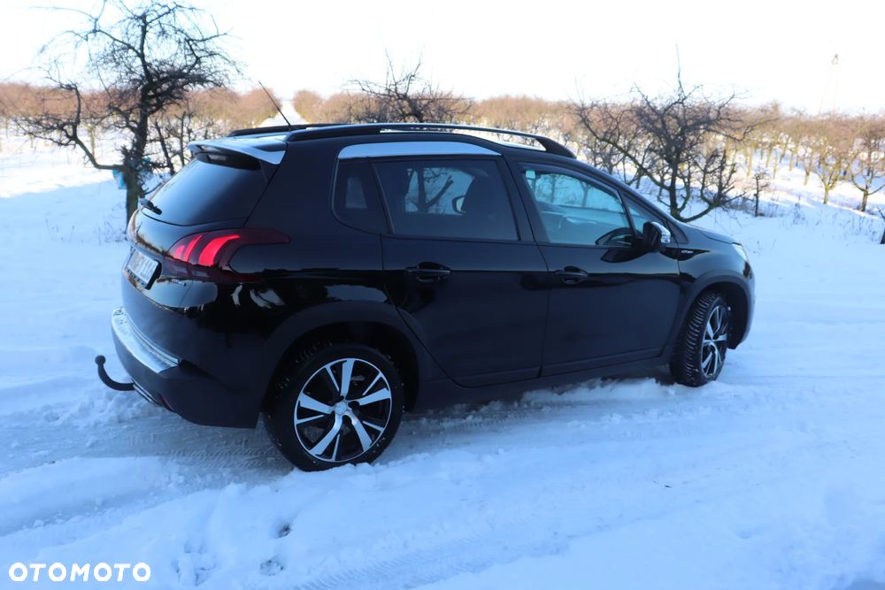 Peugeot 2008 PureTech 130 EAT8 GT Exclusive - 15