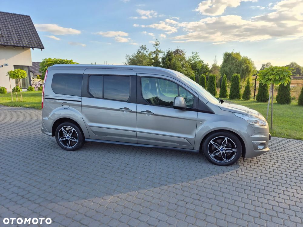 Ford Tourneo Connect Grand - 24