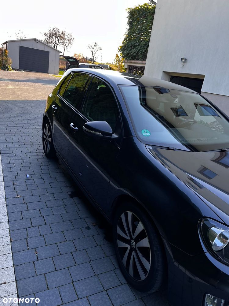 Volkswagen Golf - 5