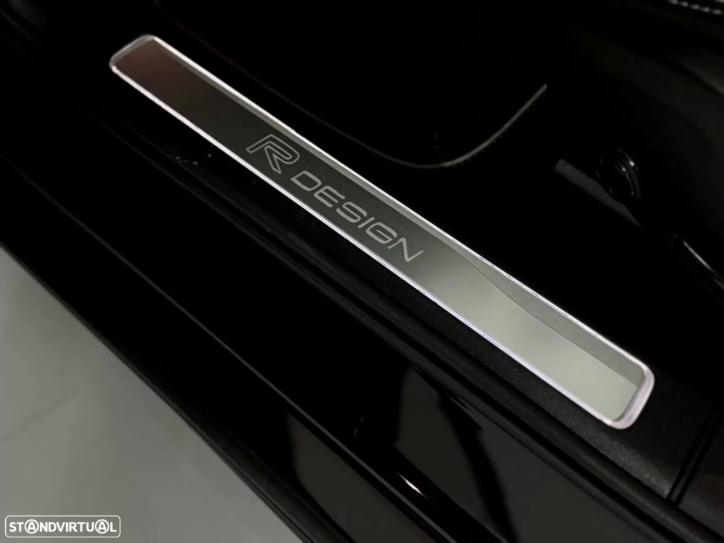 Volvo V90 2.0 D4 R-Design Geartronic - 22