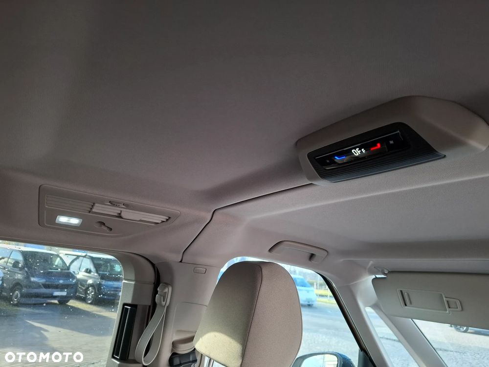 Volkswagen Multivan 2.0 TDI L2 Family DSG - 12