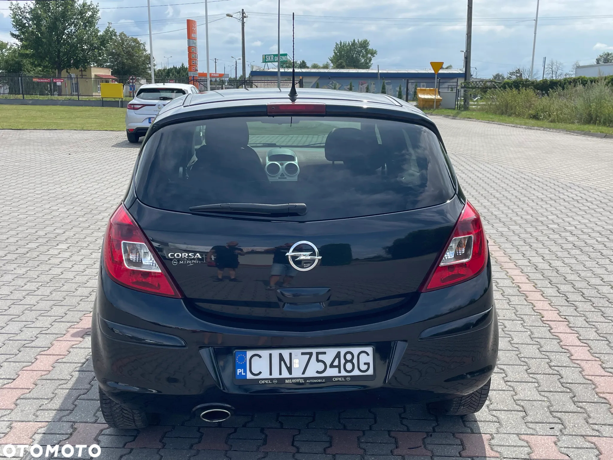 Opel Corsa 1.4 16V Enjoy - 10