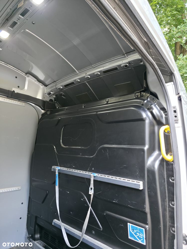 Ford Transit - 17