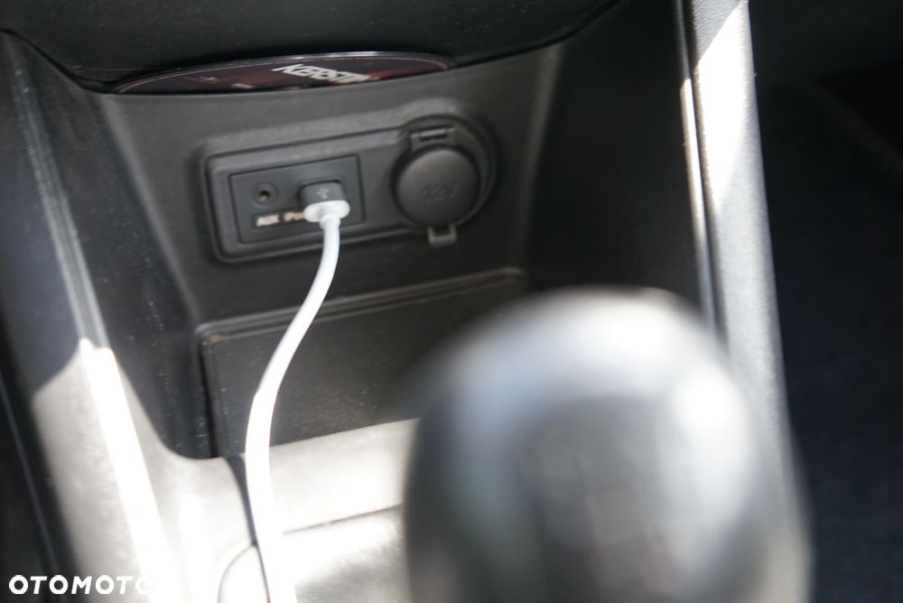 Kia Venga - 14
