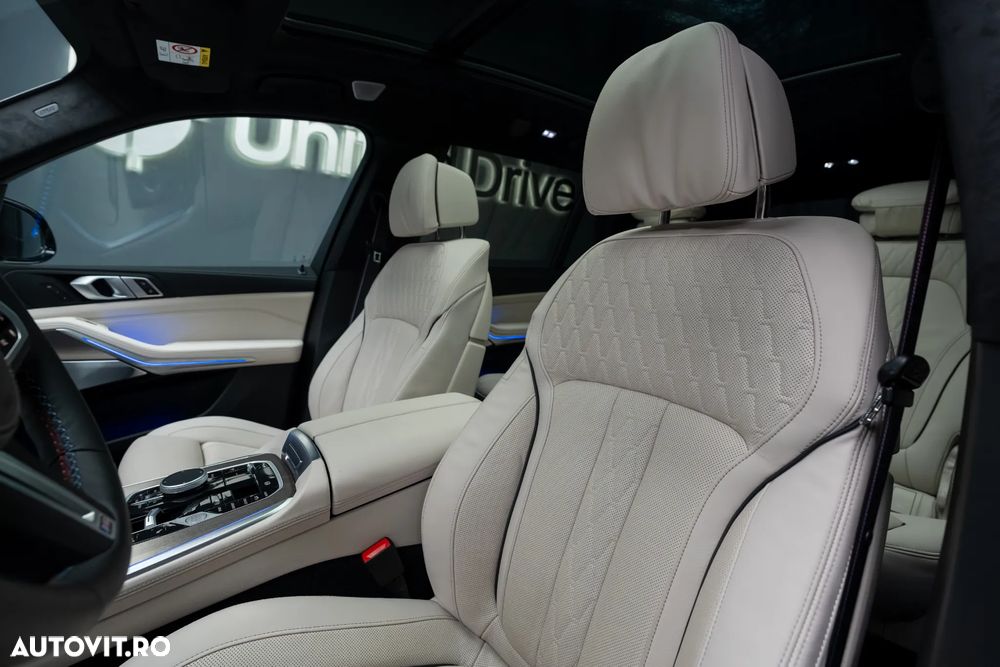 BMW X7 M60i xDrive AT MHEV - 27