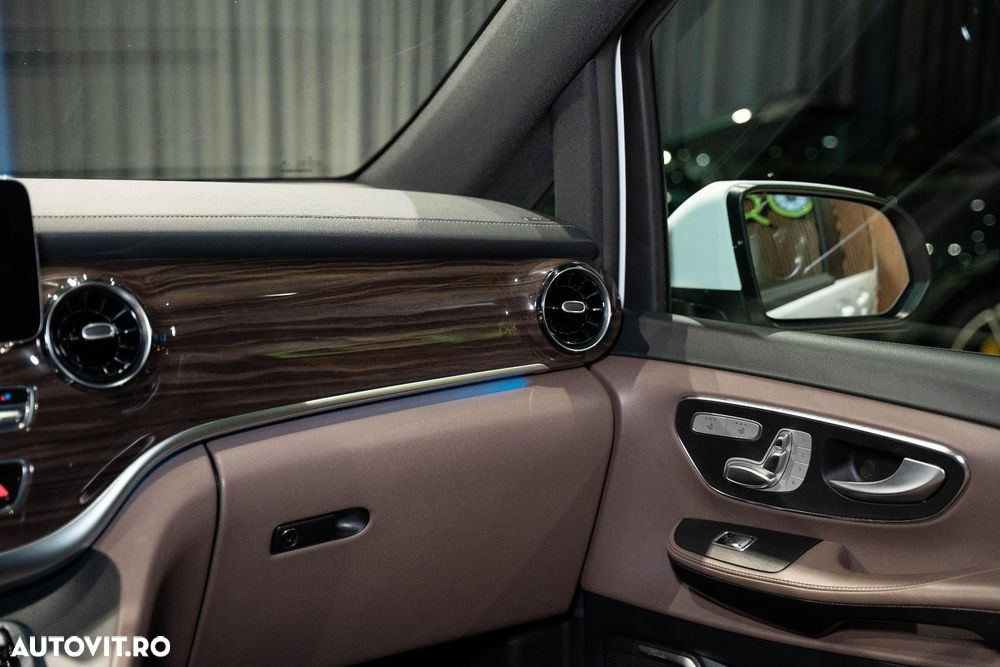 Mercedes-Benz V 300 d Combi Compact 237 CP AWD 9AT - 24