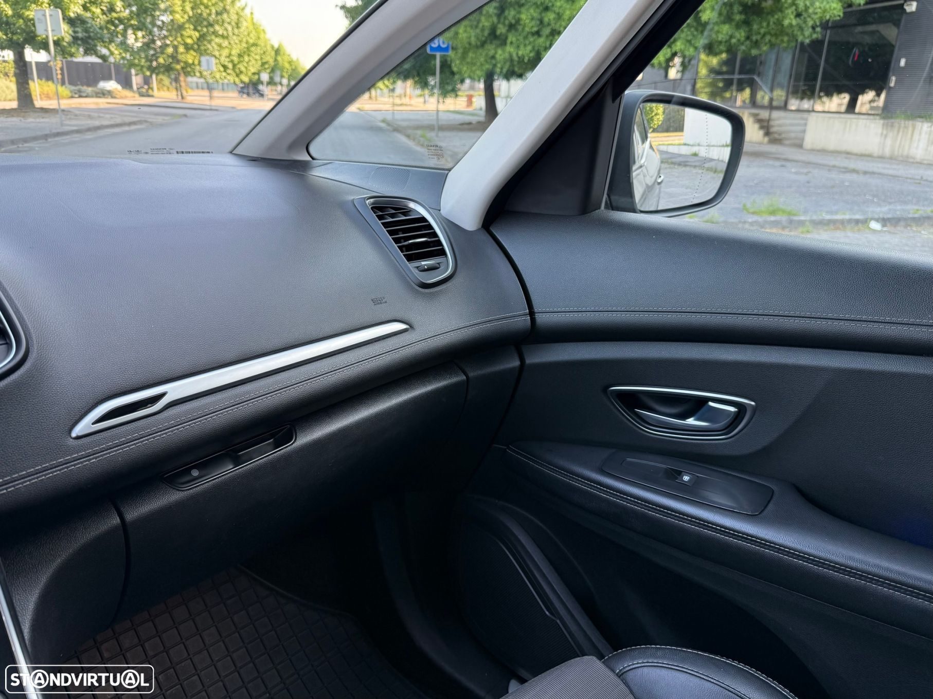 Renault Grand Scénic 1.5 dCi Luxe SS - 19