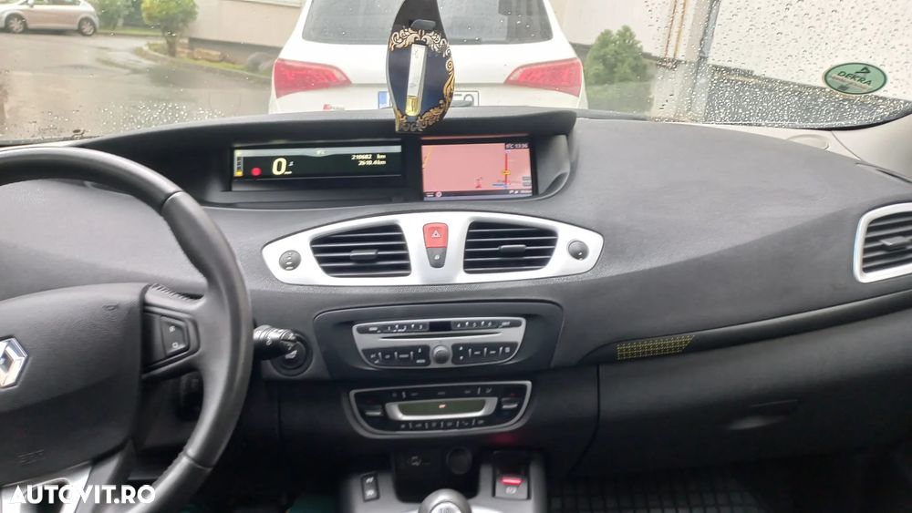 Renault Grand Scenic dCi 160 Luxe - 11