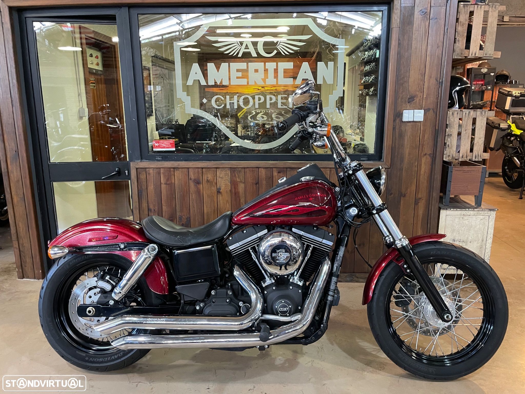Harley-Davidson FX Dyna Street Bob - 1