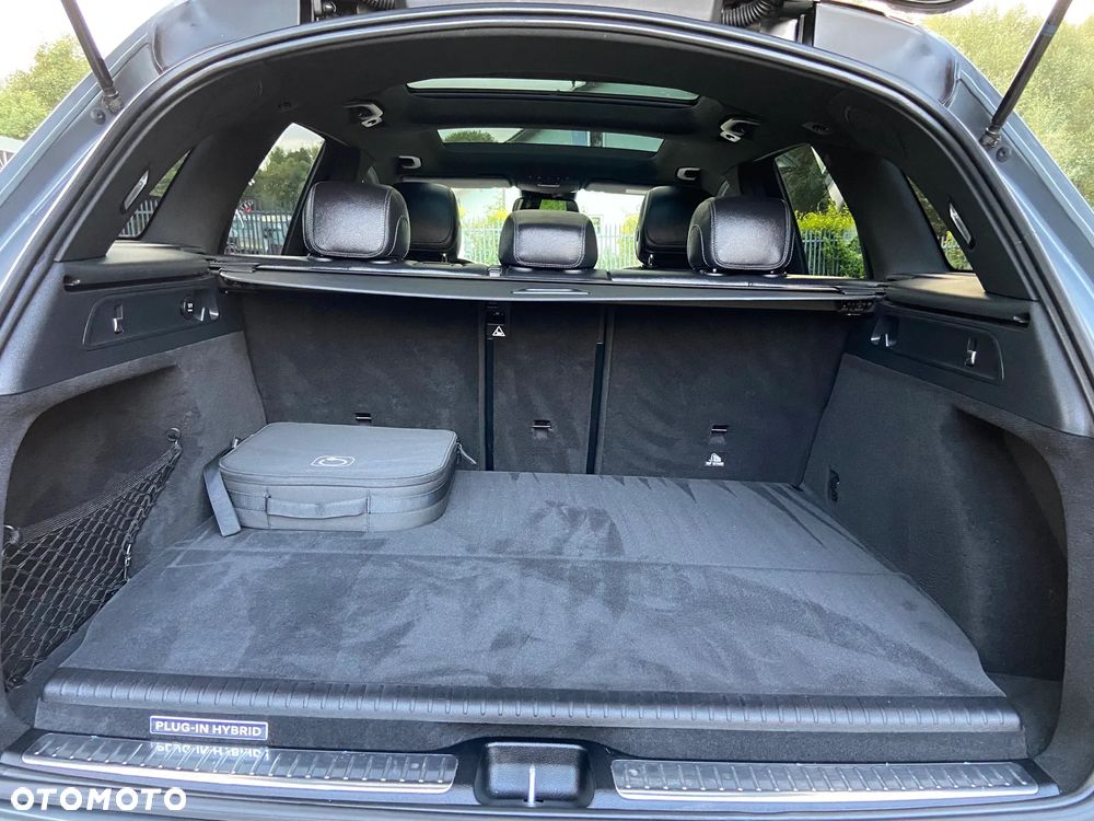 Mercedes-Benz GLC - 38