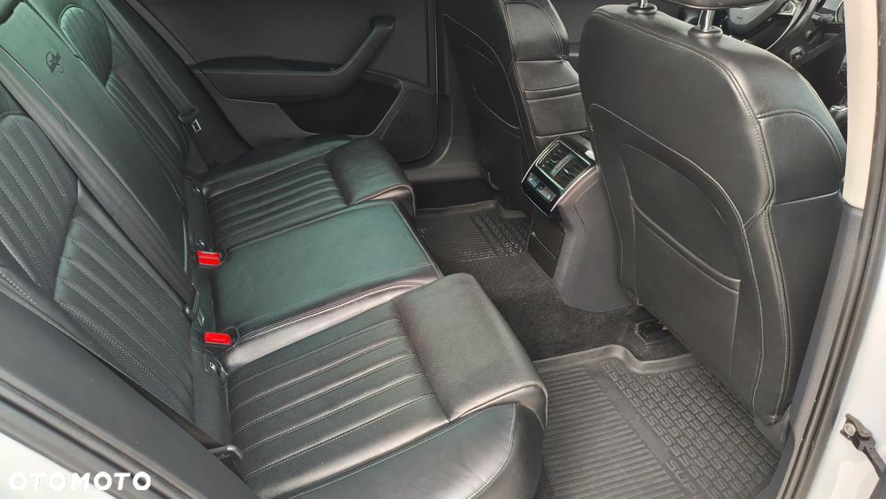 Skoda Superb 2.0 TDI L&K DSG - 7