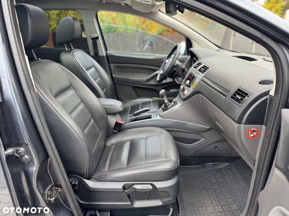 Ford Kuga 2.0 TDCi 4x4 Titanium - 14