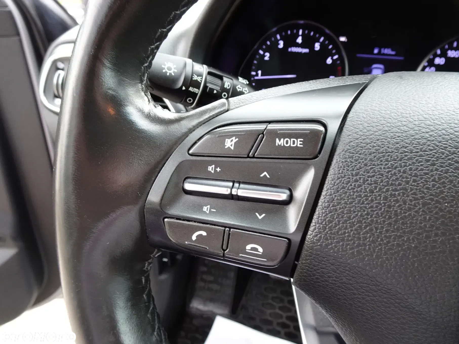 Hyundai i30 1.5 DPI Classic + - 23