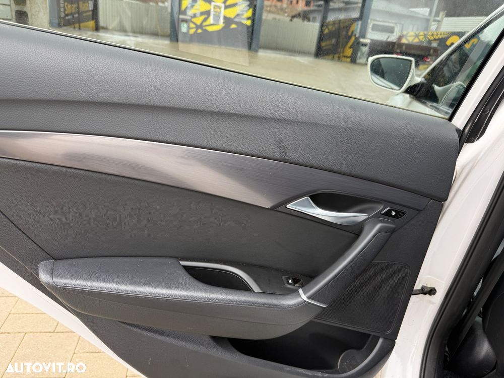 Hyundai i40 i40cw 2.0 Premium - 6