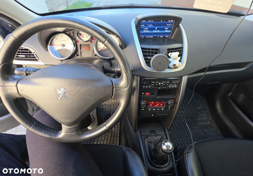 Peugeot 207 - 8