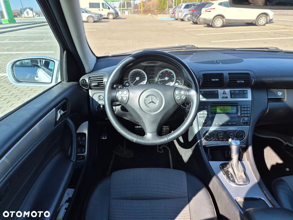 Mercedes-Benz Klasa C 180 Kompressor Automatik Elegance Sport Edition - 16