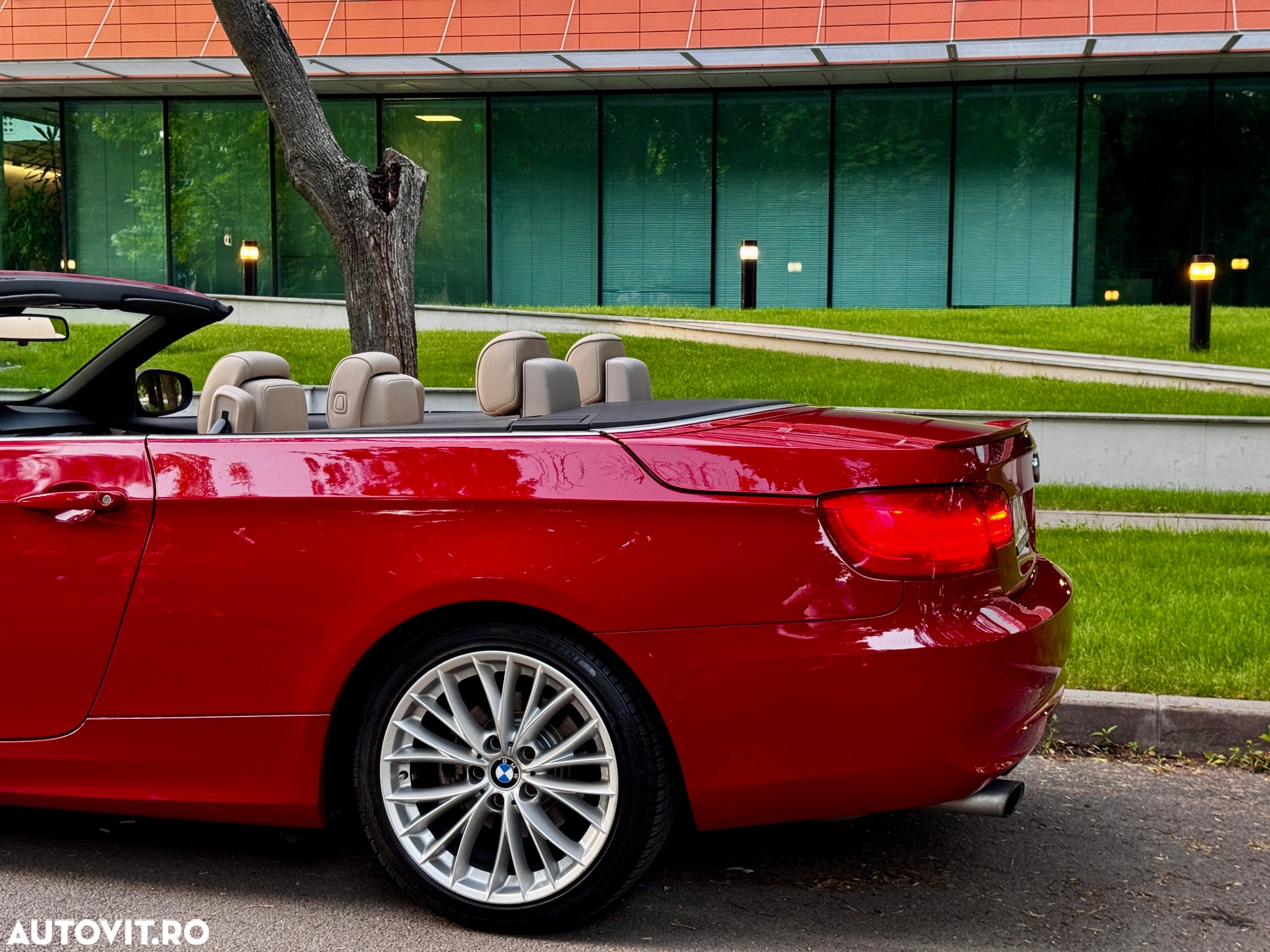 BMW Seria 3 318i - 11