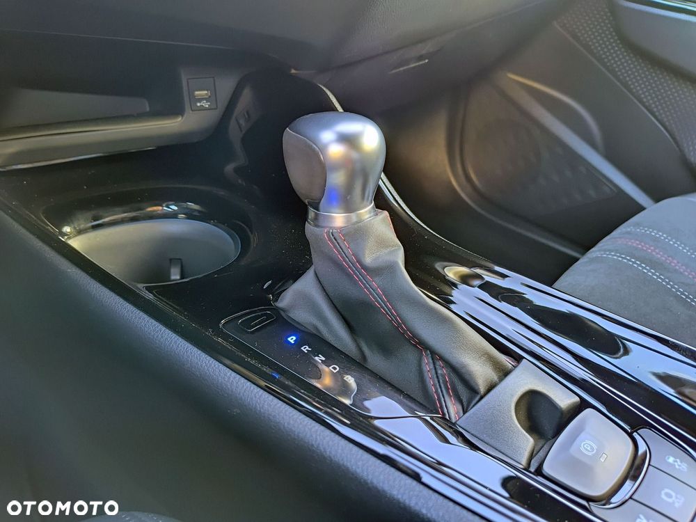 Toyota C-HR 1.8 Hybrid GPF GR Sport - 18