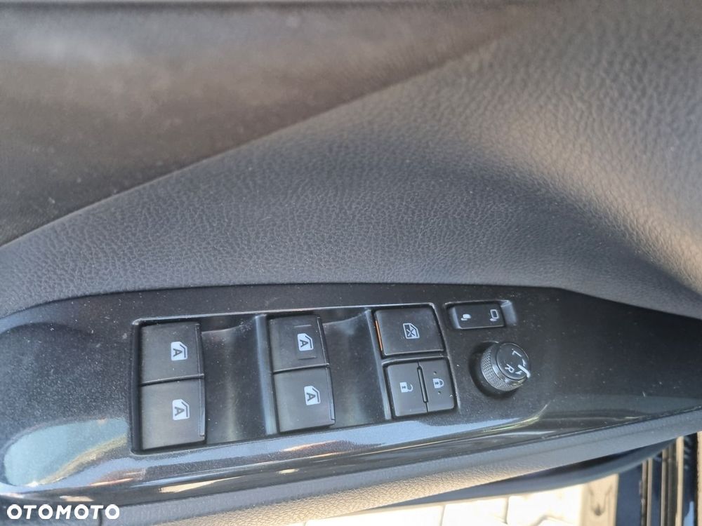 Toyota Camry 2.5 Hybrid Prestige CVT - 17