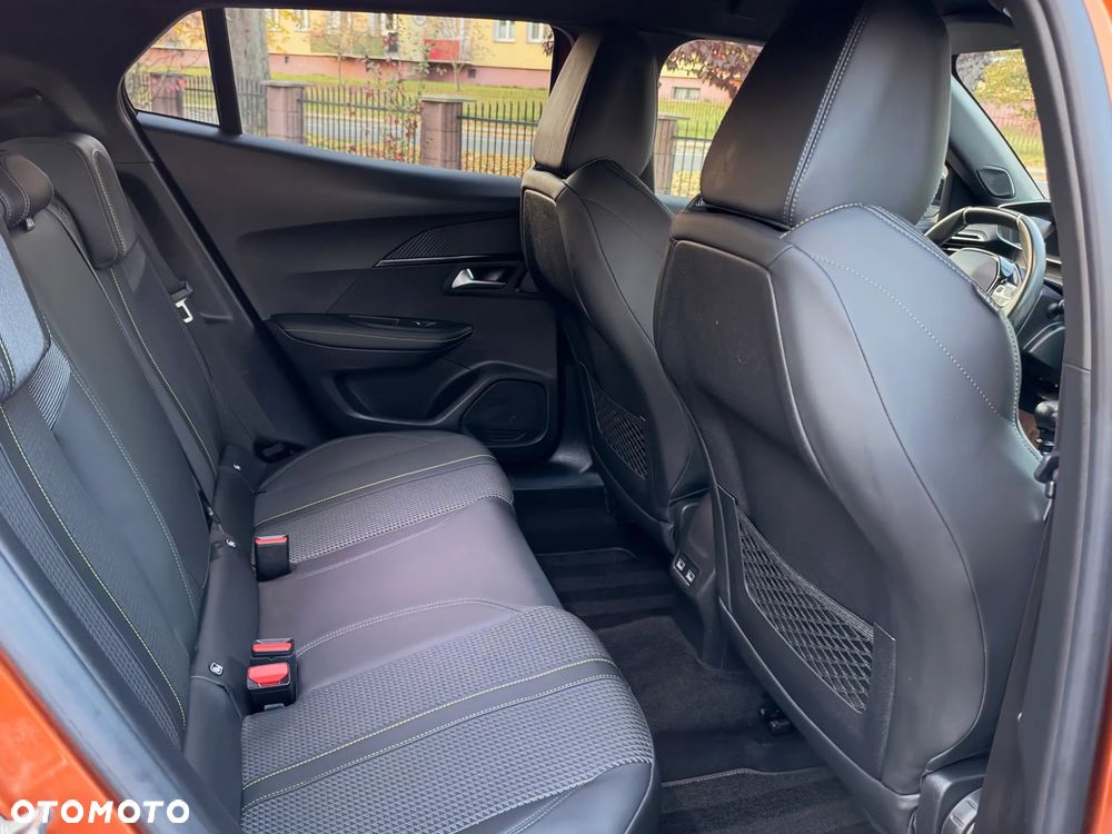 Peugeot 2008 1.2 PureTech GT Line S&S - 29
