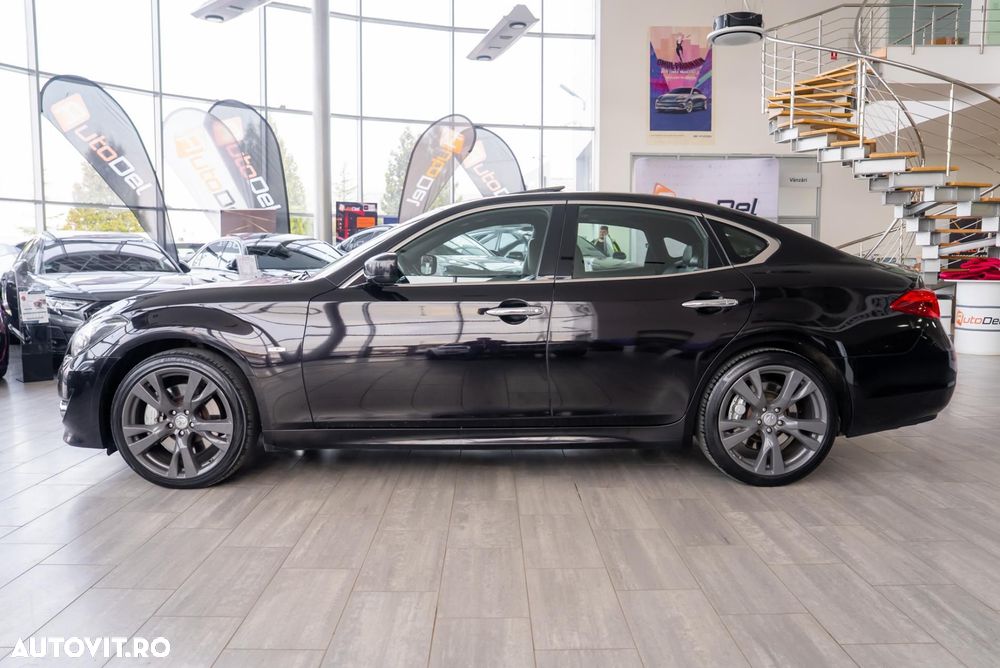 Infiniti Q70 - 7