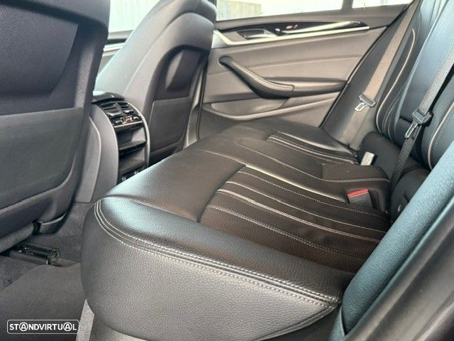 BMW 520 d Line Luxury Auto - 27