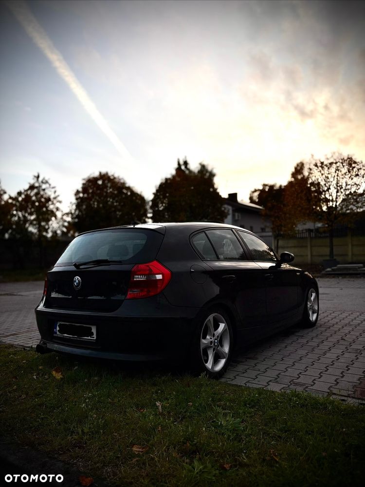 BMW Seria 1 118d DPF - 4