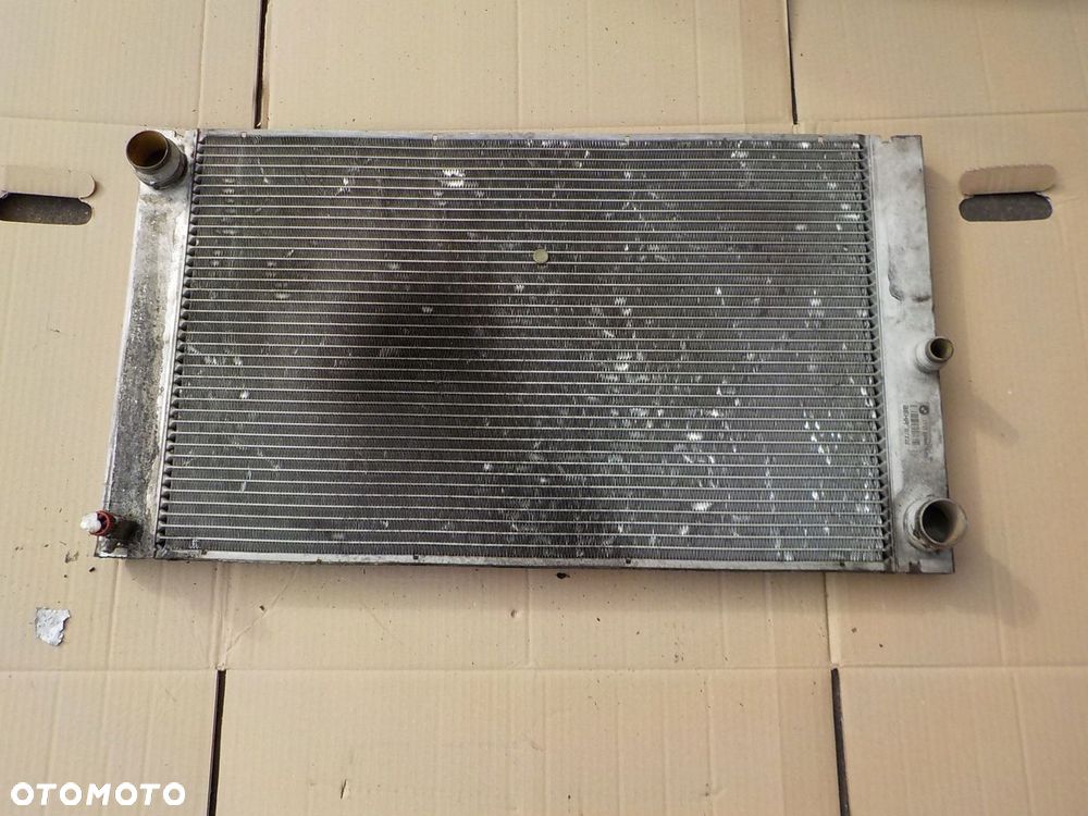 chłodnica wody bmw e65 3,0 d 2248478 - 1