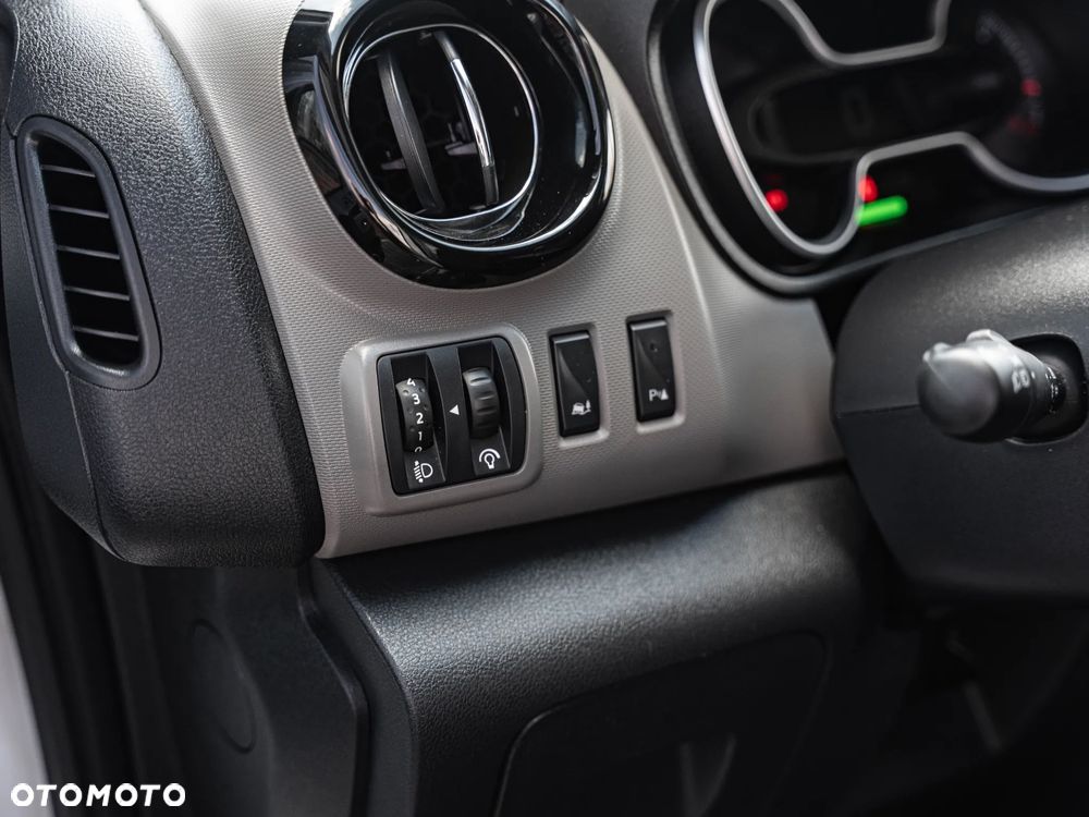 Renault Trafic - 16