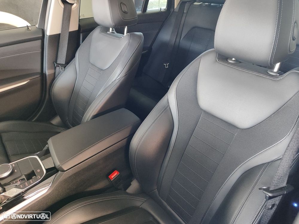 BMW 320 d Touring Line Sport Auto - 26