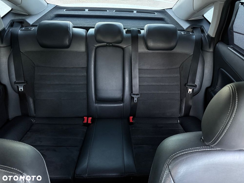 Ford Mondeo 2.5 Titanium - 9