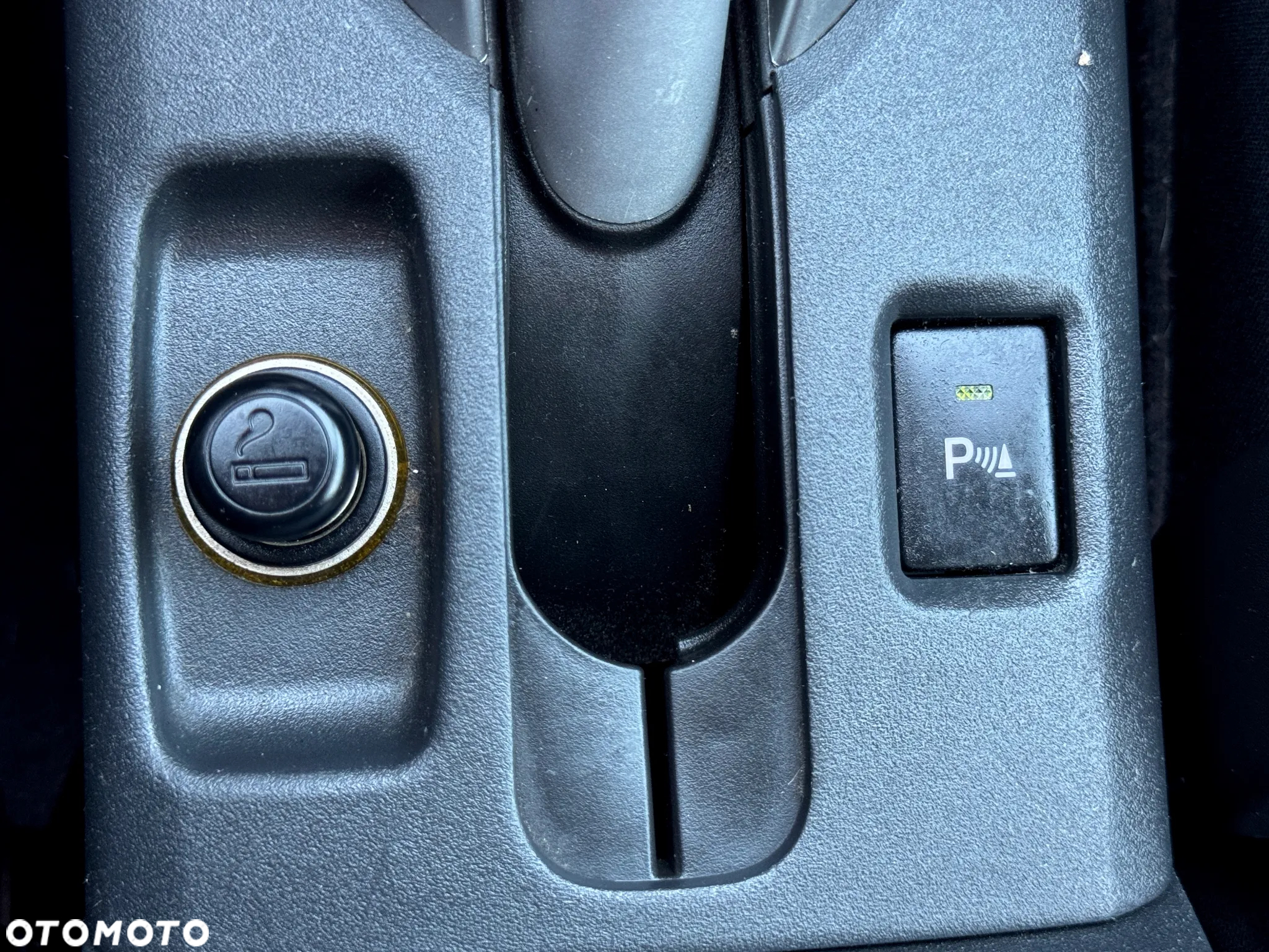 Toyota Auris 1.6 Premium - 26