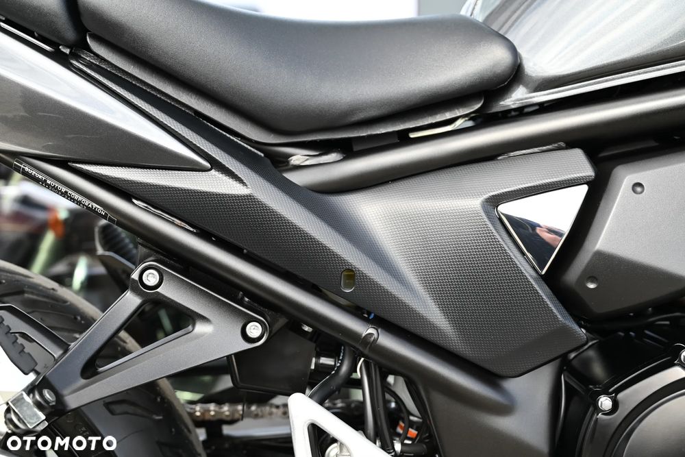 Suzuki Bandit - 37