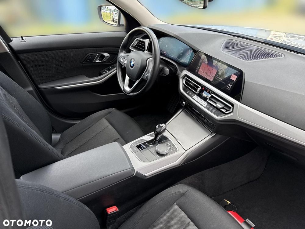 BMW Seria 3 - 17