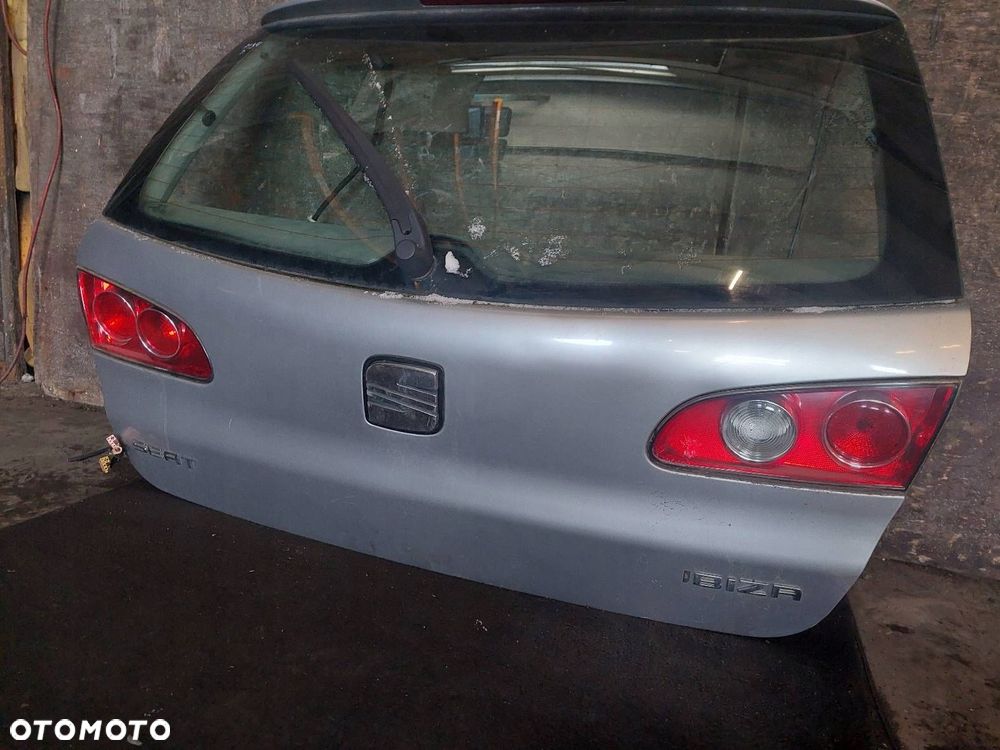 KLAPA BAGAŻNIKA + LAMPY SEAT IBIZA III LA7W - 6