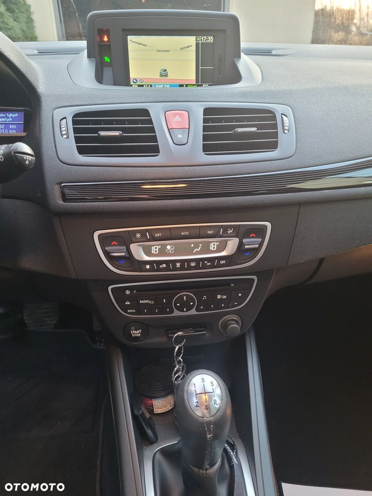 Renault Megane dCi 90 FAP Paris - 11